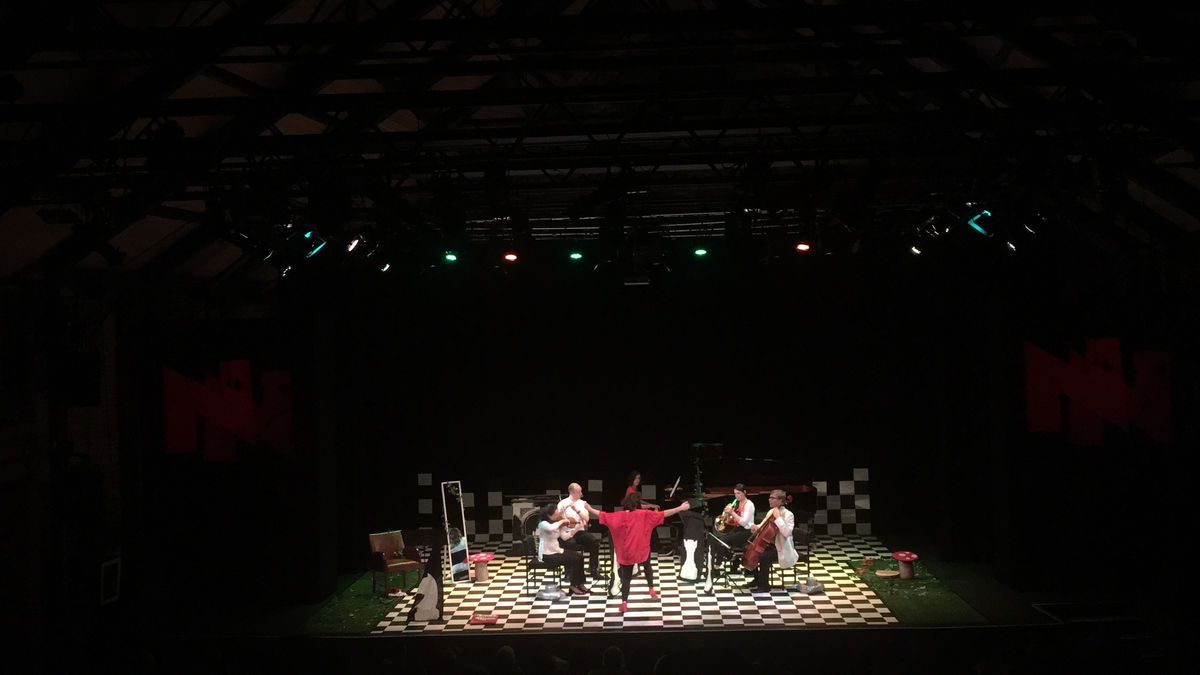 alice-through-the-looking-glass-cover